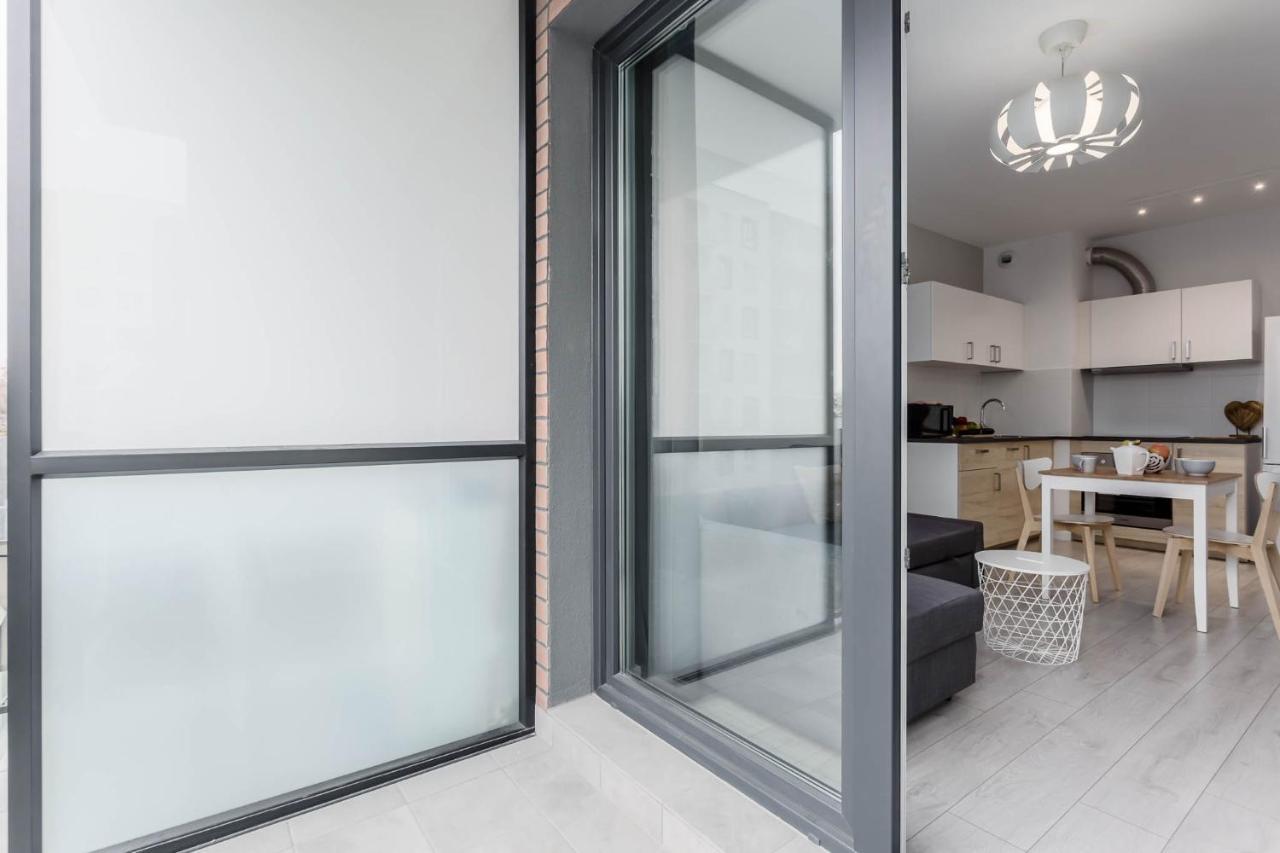 ורשה Chill Apartments Ursus מראה חיצוני תמונה