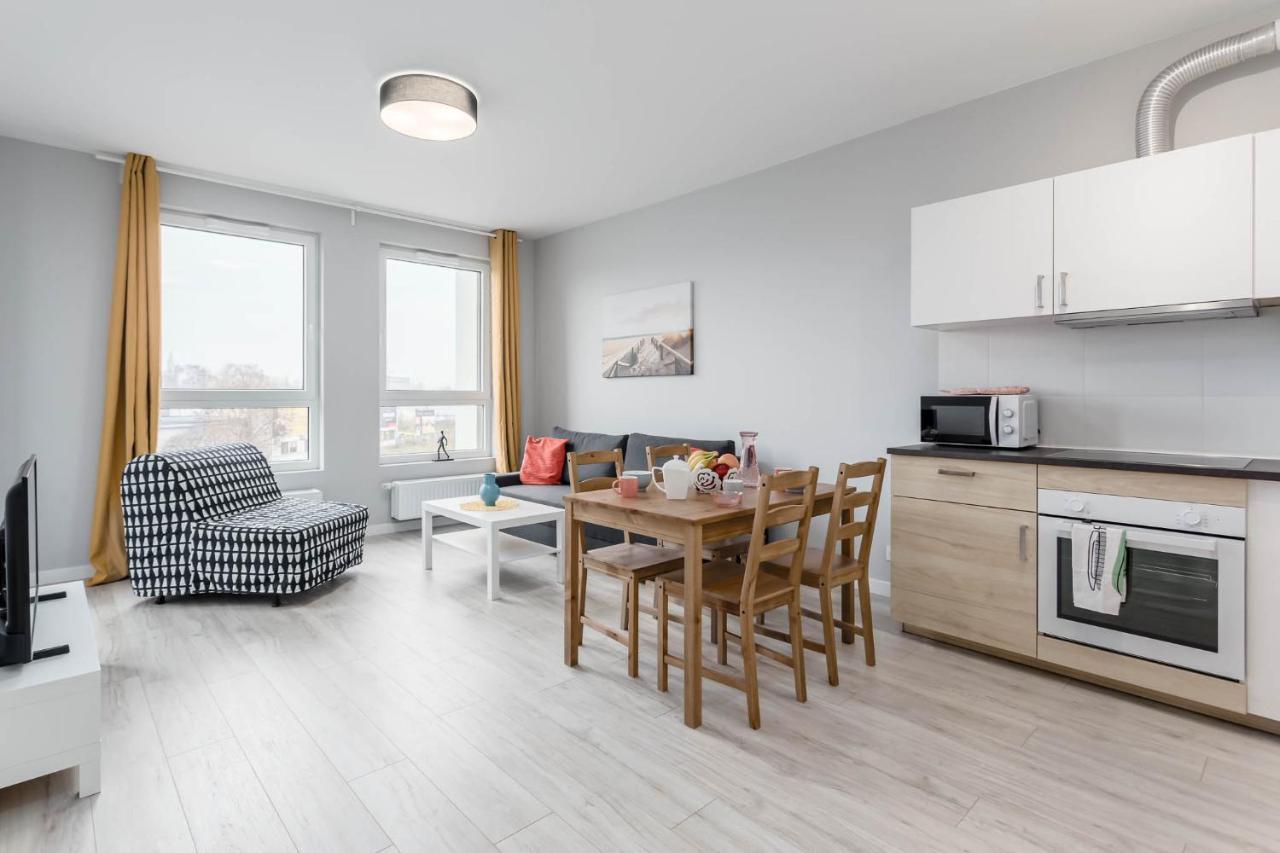 ורשה Chill Apartments Ursus מראה חיצוני תמונה